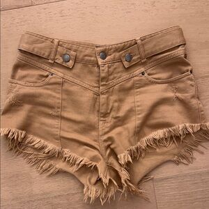 Retrofête Distressed Frayed Hem Jean Shorts - Tan
